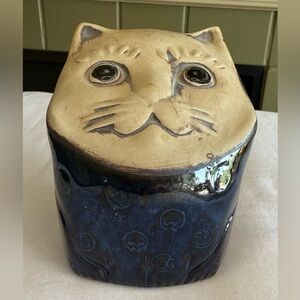 Rare (?) Japanese Pottery Cat Coin - Blue